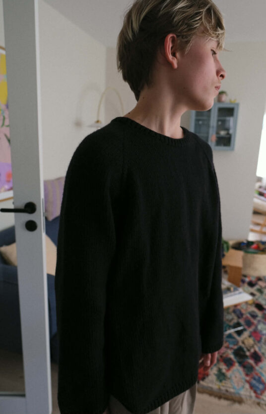 strikkegenser herre oppskrift på engel genser til menn med raglan ovenfra og ned. Tynn herregenser strikkeoppskrift genser merino