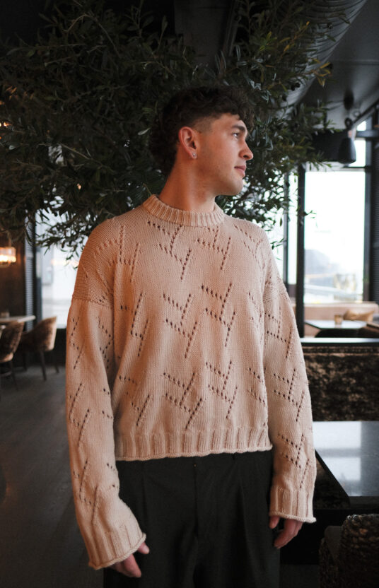 strikkegenser i bomull med struktur. unisex strikegenser dame og herre. strikk i bomull unisex knitting patterns. Cotton sweater knit pattern