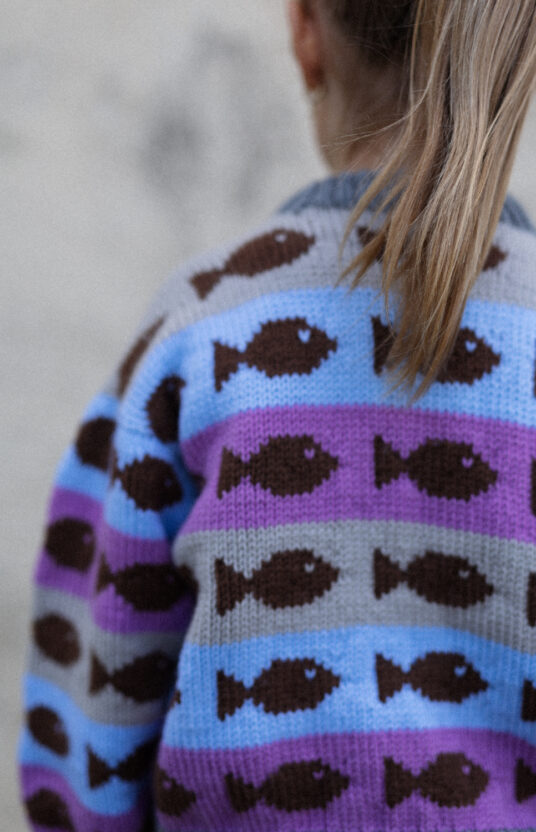 Knit a children's sweater, fisherman-style knitting pattern. Knit in merino wool. Knit in non-itchy yarn. Children's sweater knitting pattern. Knitting pattern sweaters kids. Fisherman sweater, fish. Fishy sweater merino knit pattern for boys and girls.
