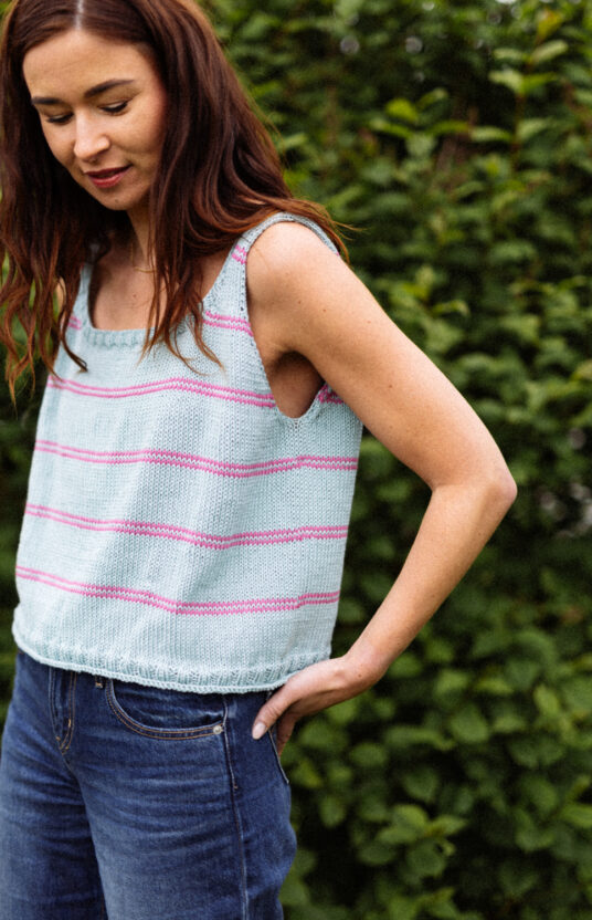 Knitting pattern for a women's summer top in cotton yarn. Simple top and tank top pattern for summer knitting inspiration. Summer knit inspiration, knits for summer. Summer top and tank top, women's pattern and yarn. Cotton yarn knitting inspiration.