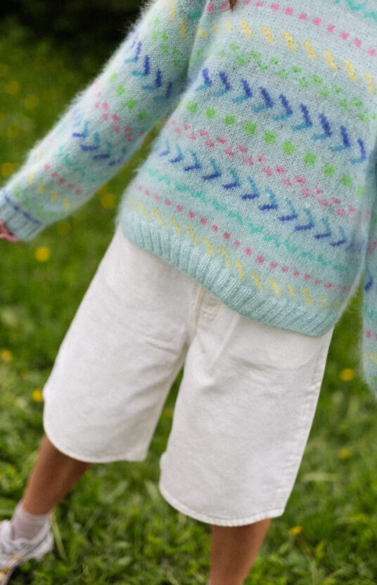 Mint sweater knitting pattern women's sweater with fluff and colors, Colorful knit sweater for women with pattern. Inspiration for knitting for women. Popular knitting patterns to knit now. Mohair sweater colorful knitting pattern women's sweater