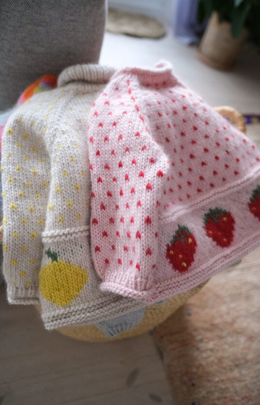 knitting pattern strawberry sweater child wool sweater knitting pattern for children in raglan top down